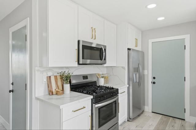 24 E Palomar Street, Chula Vista, CA 91911