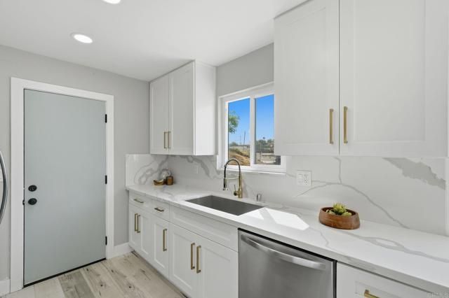 24 E Palomar Street, Chula Vista, CA 91911