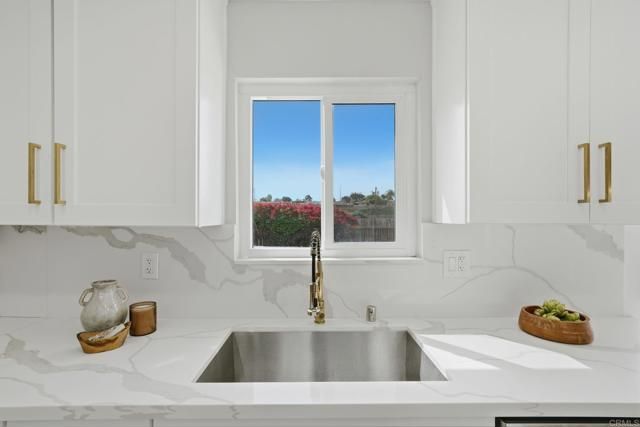 24 E Palomar Street, Chula Vista, CA 91911