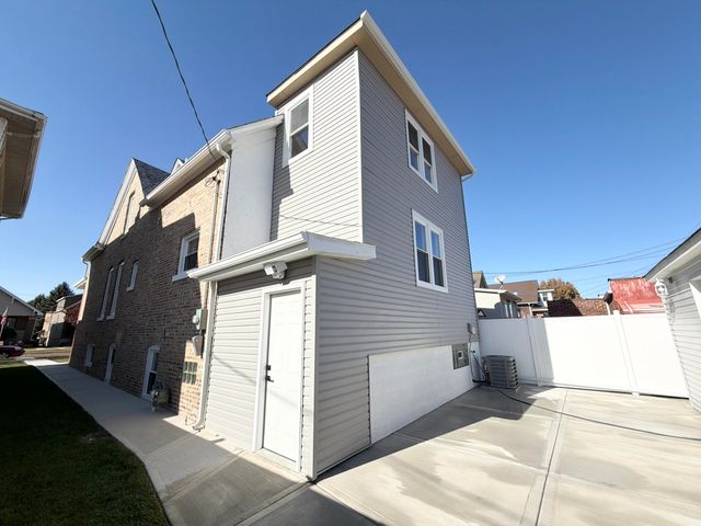 1631 Cleveland Avenue, Whiting, IN 46394