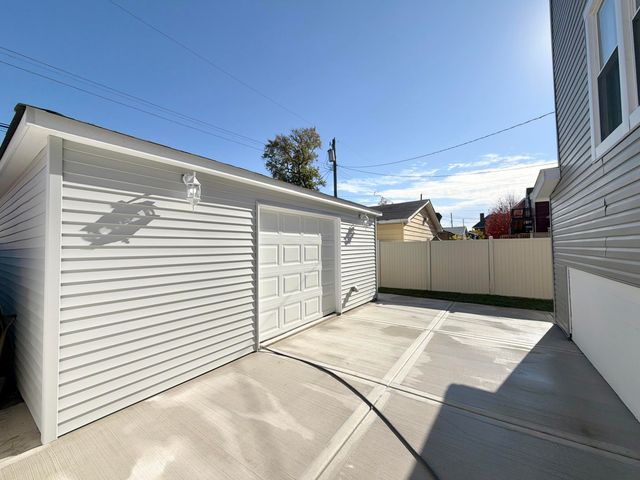 1631 Cleveland Avenue, Whiting, IN 46394