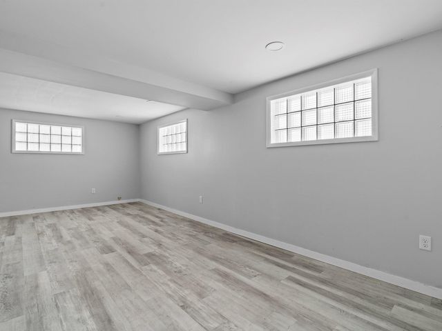 1401 Robin Road, Valparaiso, IN 46383