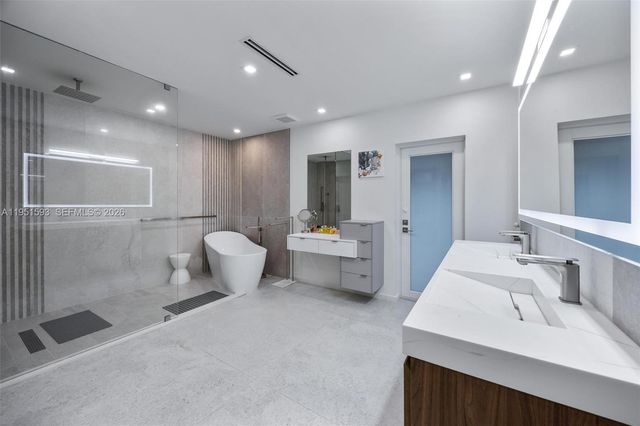 4144 Pinta Ct, Coral Gables, FL 33146