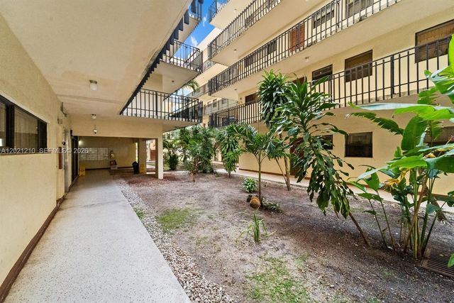 650 NE 149th Street 407A, Miami, FL 33161