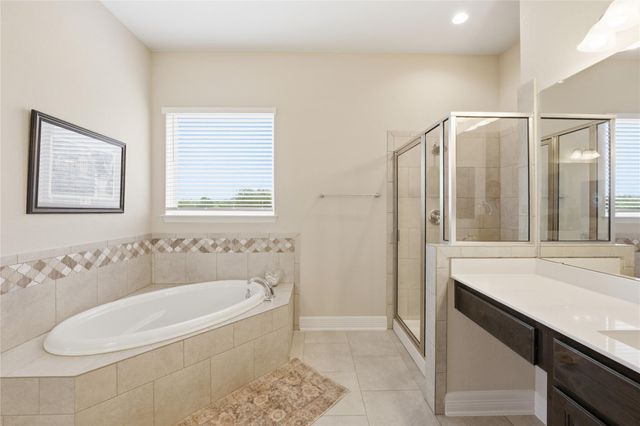 183 Lacy Oak DR, Buda, TX 78610