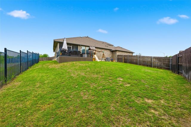 183 Lacy Oak DR, Buda, TX 78610