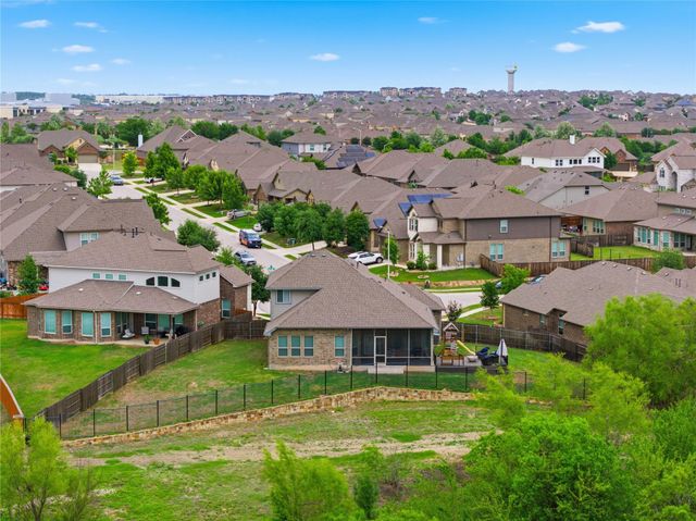 183 Lacy Oak DR, Buda, TX 78610