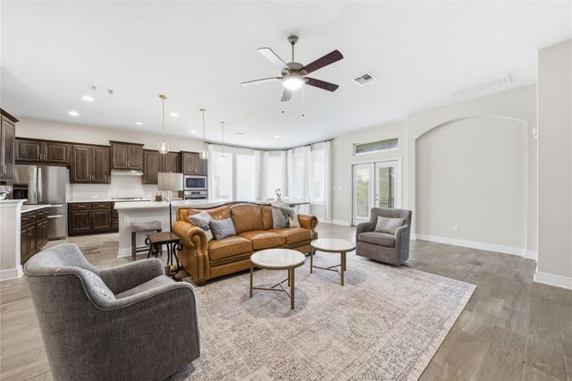 183 Lacy Oak DR, Buda, TX 78610