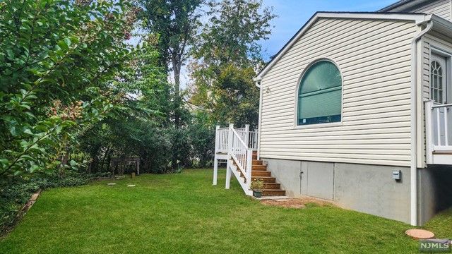 216 Irvington Road, Teaneck, NJ 07666