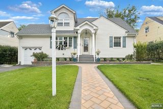 216 Irvington Road, Teaneck, NJ 07666