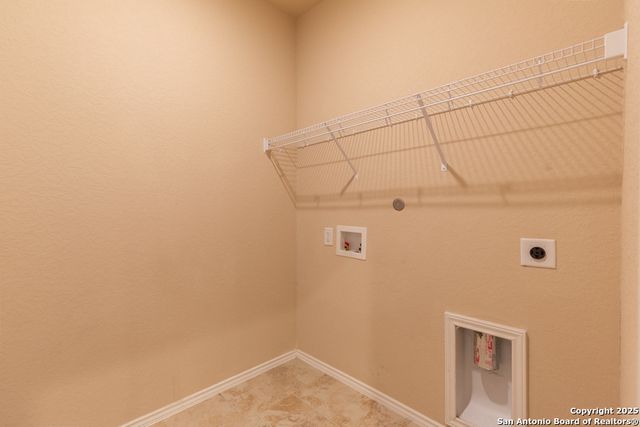 7143 Mesa Clfs, Converse, TX 78109