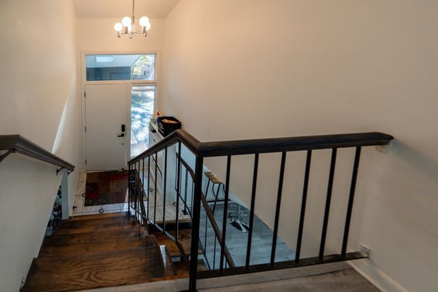 6 Aqueduct Rd, Wayland, MA 01778
