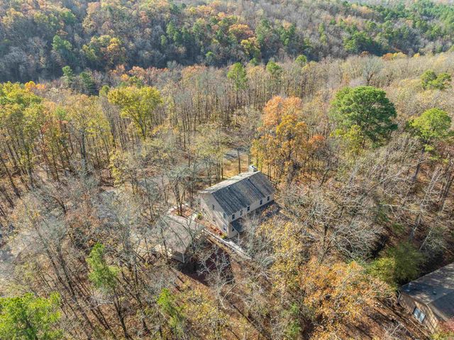 300 Razorback Road, Hot Springs, AR 71913