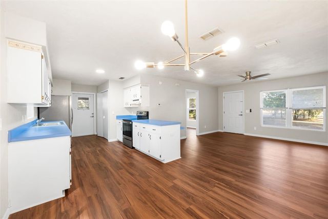 5739 NE 60TH AVENUE, High Springs, FL 32643