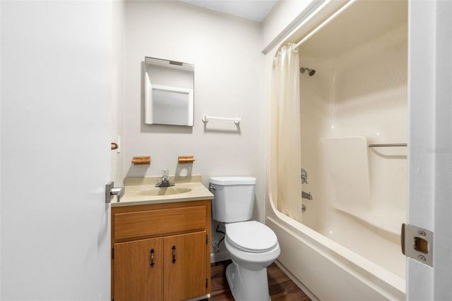 5739 NE 60TH AVENUE, High Springs, FL 32643