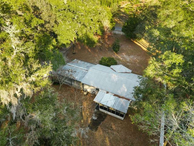 5739 NE 60TH AVENUE, High Springs, FL 32643