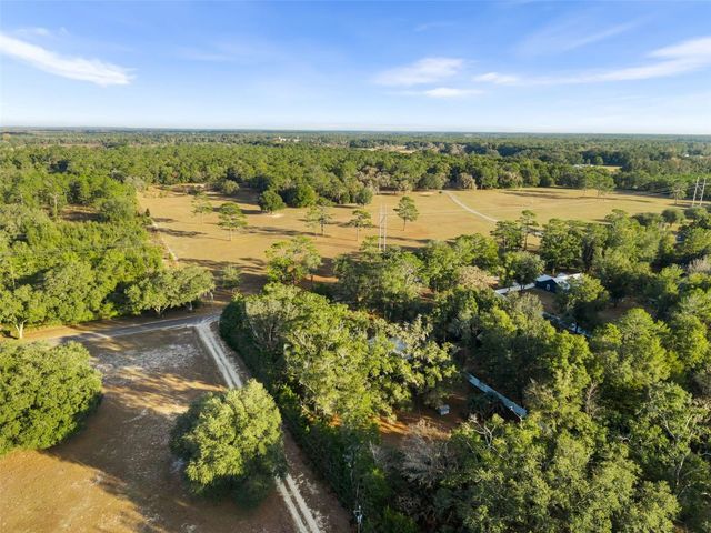 5739 NE 60TH AVENUE, High Springs, FL 32643