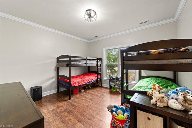 132 Grandworth Way, King, NC 27021