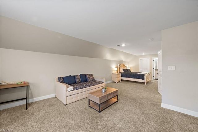 132 Grandworth Way, King, NC 27021