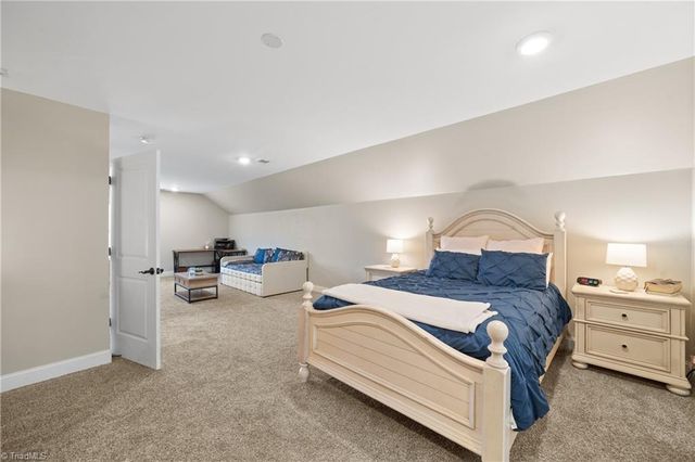 132 Grandworth Way, King, NC 27021