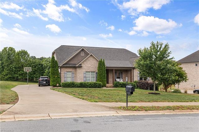 132 Grandworth Way, King, NC 27021