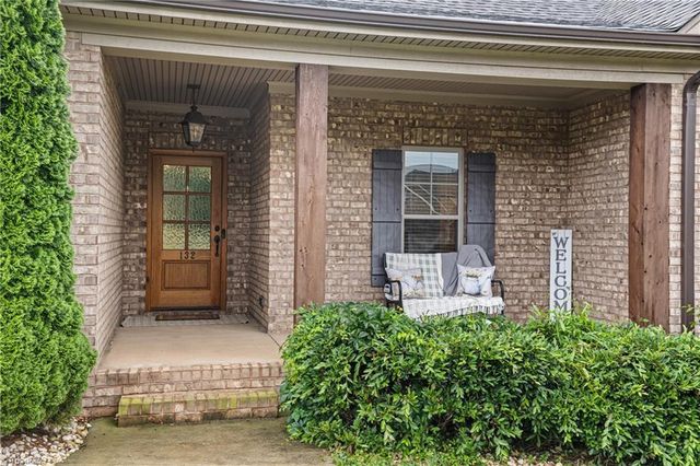 132 Grandworth Way, King, NC 27021