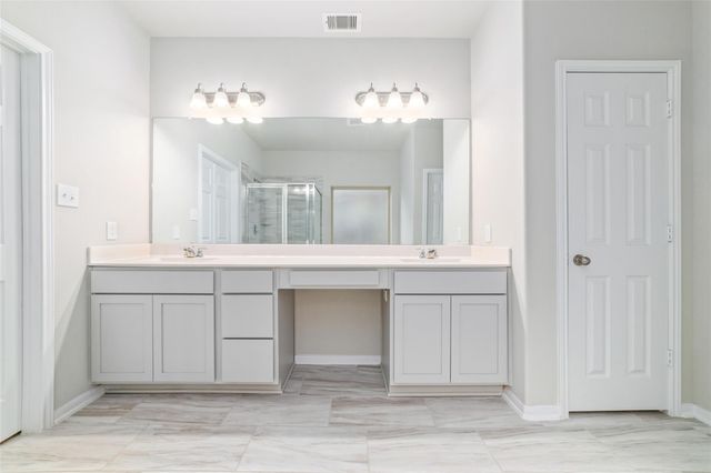 4919 Valley White Oak Lane, Houston, TX 77084