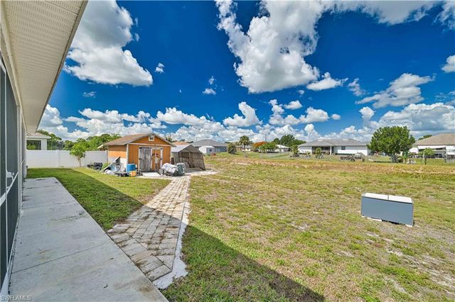 917 Albert AVE, Lehigh Acres, FL 33971