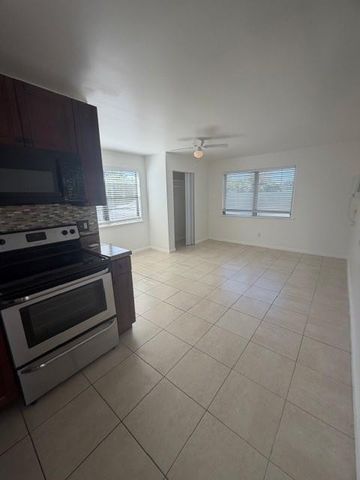 820 L Street C, Lake Worth Beach, FL 33460
