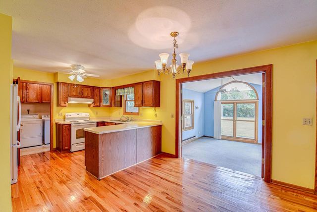 W6070 Thornapple Lane, Fort Atkinson, WI 53538