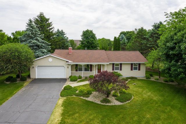 W6070 Thornapple Lane, Fort Atkinson, WI 53538