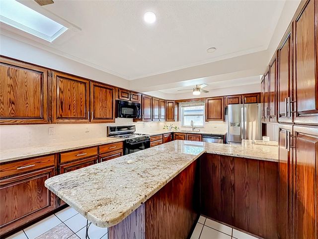 5020 THE OAKS CIRCLE, Edgewood, FL 32809