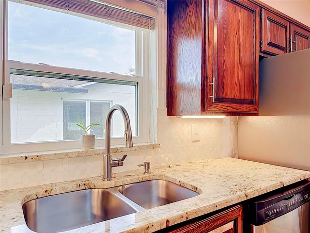 5020 THE OAKS CIRCLE, Edgewood, FL 32809