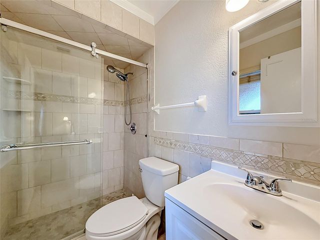 5020 THE OAKS CIRCLE, Edgewood, FL 32809