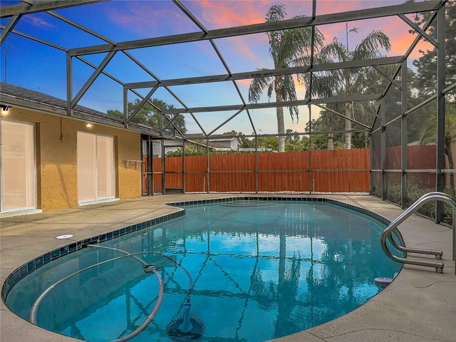 5020 THE OAKS CIRCLE, Edgewood, FL 32809