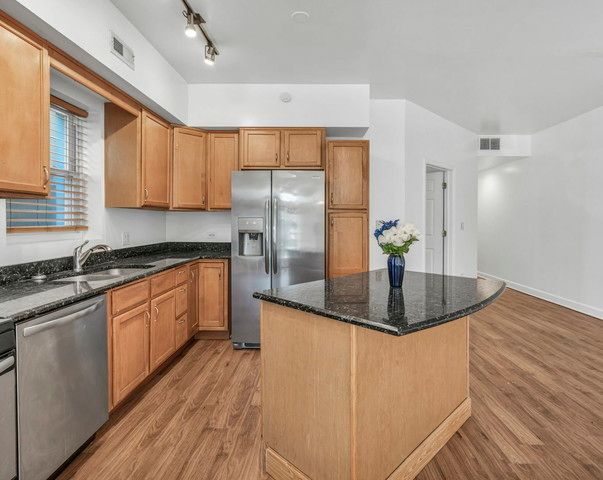 6531-33 S Woodlawn Avenue 1S, Chicago, IL 60637