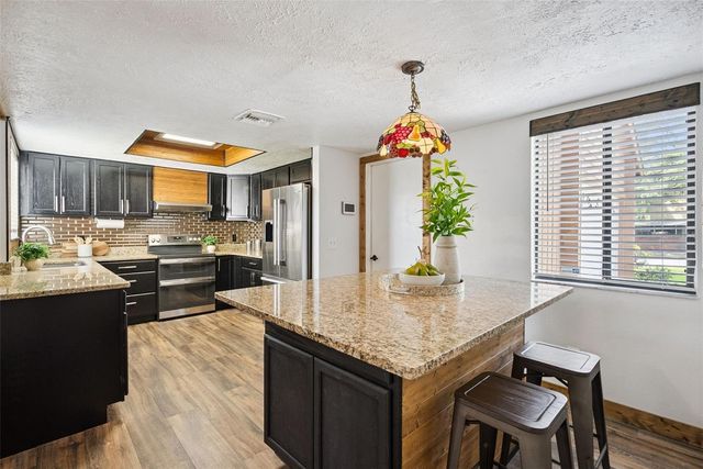 916 E CLEVELAND STREET, Apopka, FL 32703