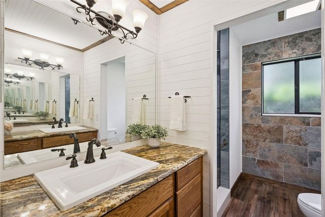 916 E CLEVELAND STREET, Apopka, FL 32703