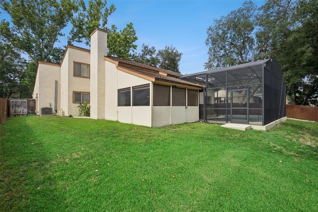 916 E CLEVELAND STREET, Apopka, FL 32703