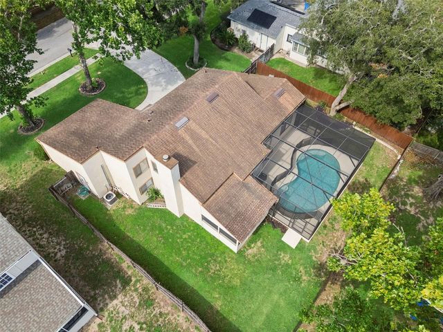 916 E CLEVELAND STREET, Apopka, FL 32703