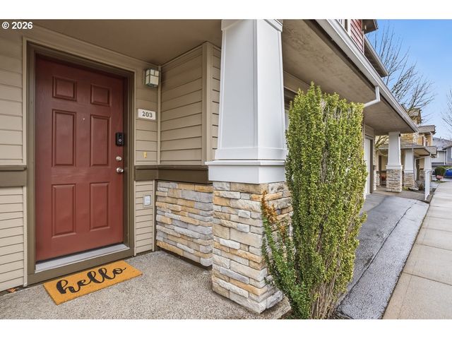 14745 Sw SANDHILL Loop 203, Beaverton, OR 97007