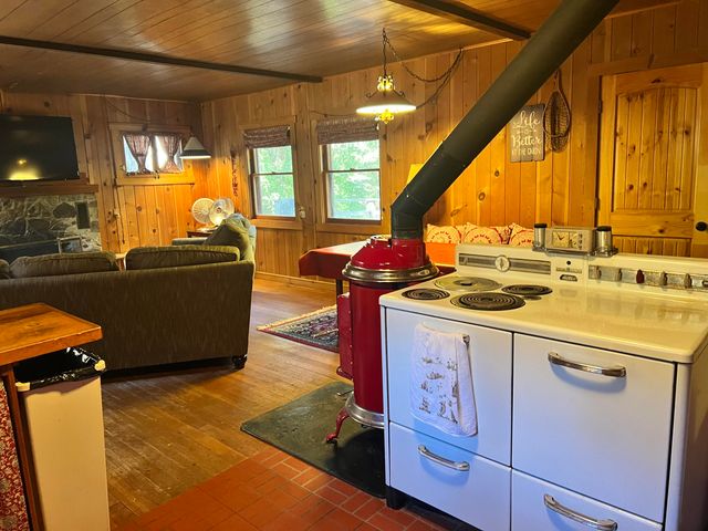 2115 Ferguson Drive, Camp Nelson, CA 93265