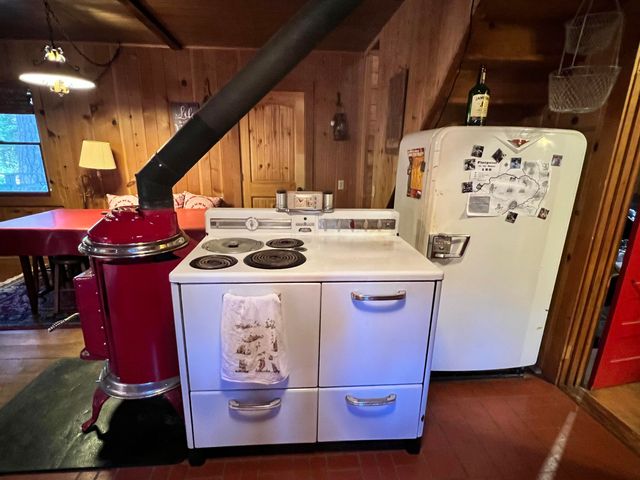 2115 Ferguson Drive, Camp Nelson, CA 93265