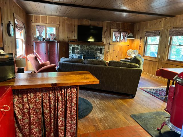 2115 Ferguson Drive, Camp Nelson, CA 93265