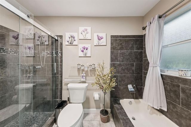 2011 EXCALIBUR DRIVE, Orlando, FL 32822