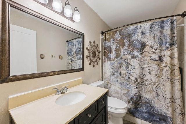 2011 EXCALIBUR DRIVE, Orlando, FL 32822
