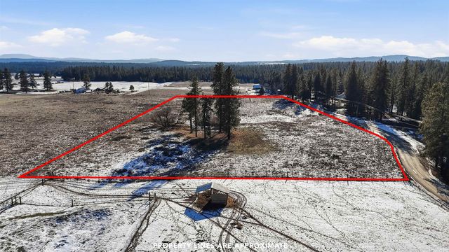 7 E Westmoreland Rd, Deer Park, WA 99006