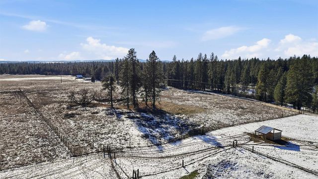 7 E Westmoreland Rd, Deer Park, WA 99006