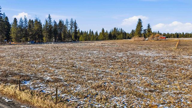 7 E Westmoreland Rd, Deer Park, WA 99006