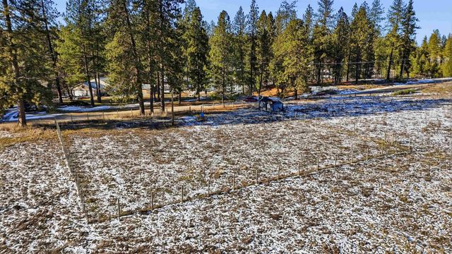 7 E Westmoreland Rd, Deer Park, WA 99006